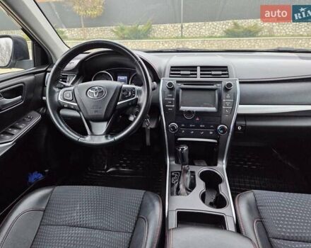 Чорний Тойота Камрі, об'ємом двигуна 2.49 л та пробігом 183 тис. км за 13900 $, фото 18 на Automoto.ua