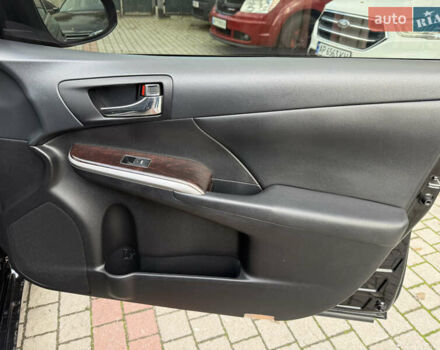 Черный Тойота Камри, объемом двигателя 2.5 л и пробегом 190 тыс. км за 15500 $, фото 17 на Automoto.ua