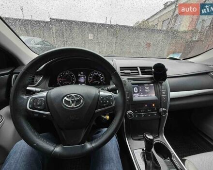 Чорний Тойота Камрі, об'ємом двигуна 2.49 л та пробігом 75 тис. км за 12900 $, фото 15 на Automoto.ua