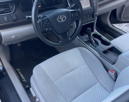 Чорний Тойота Камрі, об'ємом двигуна 2.5 л та пробігом 142 тис. км за 12500 $, фото 2 на Automoto.ua