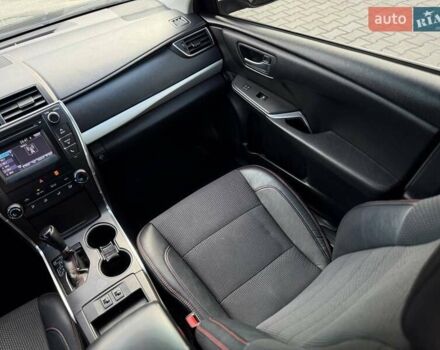Чорний Тойота Камрі, об'ємом двигуна 2.49 л та пробігом 134 тис. км за 13900 $, фото 32 на Automoto.ua