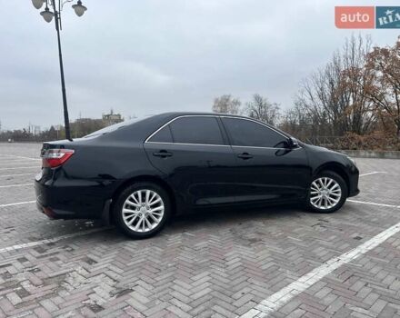Черный Тойота Камри, объемом двигателя 2.5 л и пробегом 165 тыс. км за 16600 $, фото 3 на Automoto.ua