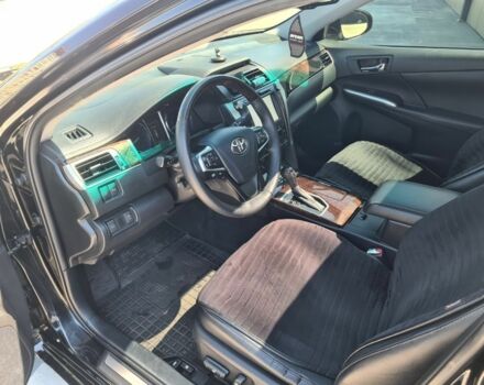 Черный Тойота Камри, объемом двигателя 2.5 л и пробегом 230 тыс. км за 16990 $, фото 4 на Automoto.ua