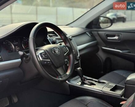 Чорний Тойота Камрі, об'ємом двигуна 2.49 л та пробігом 134 тис. км за 13900 $, фото 25 на Automoto.ua