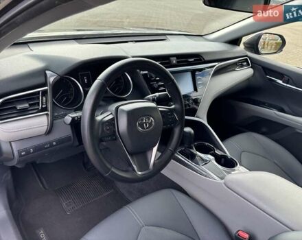 Черный Тойота Камри, объемом двигателя 2.5 л и пробегом 167 тыс. км за 18000 $, фото 11 на Automoto.ua