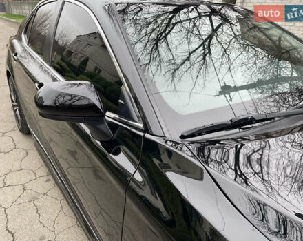 Чорний Тойота Камрі, об'ємом двигуна 2.49 л та пробігом 180 тис. км за 15999 $, фото 6 на Automoto.ua