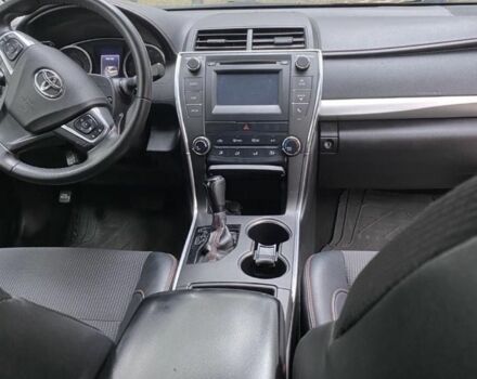 Черный Тойота Камри, объемом двигателя 2.5 л и пробегом 180 тыс. км за 13500 $, фото 2 на Automoto.ua