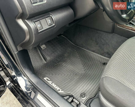 Чорний Тойота Камрі, об'ємом двигуна 2.49 л та пробігом 149 тис. км за 16999 $, фото 33 на Automoto.ua