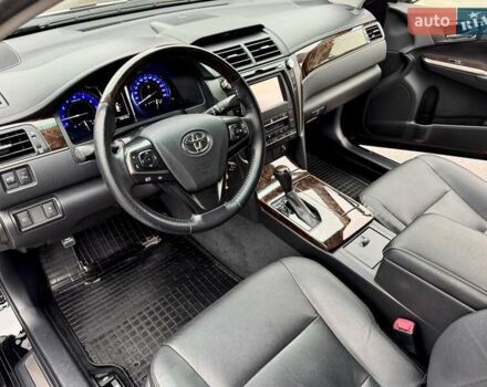 Черный Тойота Камри, объемом двигателя 2.49 л и пробегом 70 тыс. км за 20000 $, фото 20 на Automoto.ua