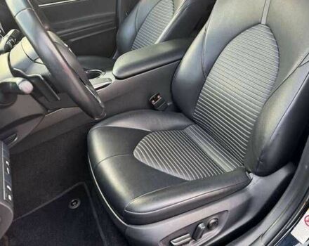 Чорний Тойота Камрі, об'ємом двигуна 2.5 л та пробігом 147 тис. км за 16300 $, фото 10 на Automoto.ua