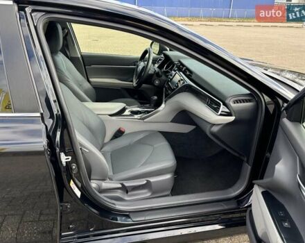 Черный Тойота Камри, объемом двигателя 2.5 л и пробегом 167 тыс. км за 18000 $, фото 12 на Automoto.ua