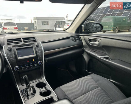 Чорний Тойота Камрі, об'ємом двигуна 2.49 л та пробігом 185 тис. км за 14500 $, фото 29 на Automoto.ua