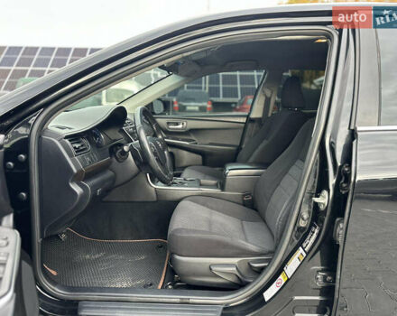 Чорний Тойота Камрі, об'ємом двигуна 2.49 л та пробігом 185 тис. км за 14500 $, фото 34 на Automoto.ua