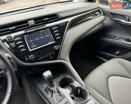 Чорний Тойота Камрі, об'ємом двигуна 2.49 л та пробігом 148 тис. км за 19800 $, фото 14 на Automoto.ua