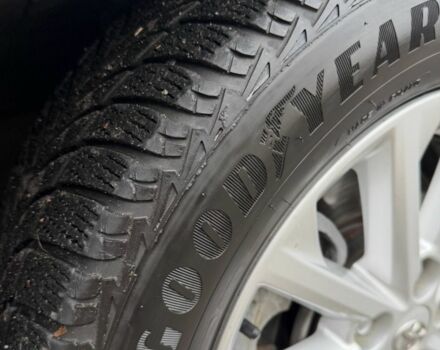 Чорний Тойота Камрі, об'ємом двигуна 2.5 л та пробігом 133 тис. км за 18200 $, фото 12 на Automoto.ua