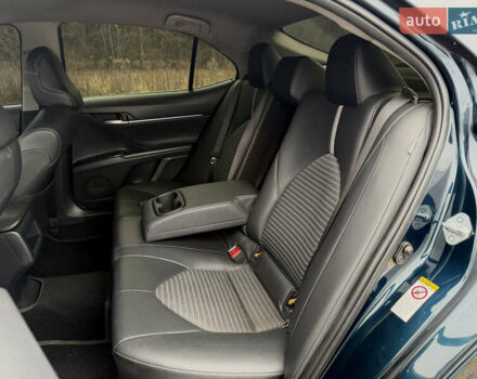 Чорний Тойота Камрі, об'ємом двигуна 2.5 л та пробігом 174 тис. км за 17300 $, фото 7 на Automoto.ua