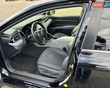 Черный Тойота Камри, объемом двигателя 2.5 л и пробегом 167 тыс. км за 18000 $, фото 10 на Automoto.ua