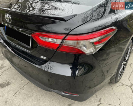 Чорний Тойота Камрі, об'ємом двигуна 2.49 л та пробігом 180 тис. км за 15999 $, фото 8 на Automoto.ua