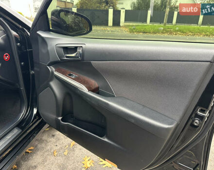 Чорний Тойота Камрі, об'ємом двигуна 2.49 л та пробігом 149 тис. км за 16999 $, фото 49 на Automoto.ua