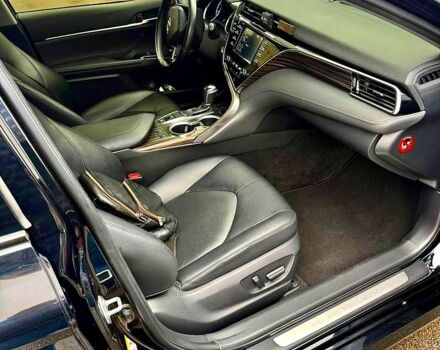 Черный Тойота Камри, объемом двигателя 2.5 л и пробегом 77 тыс. км за 25600 $, фото 6 на Automoto.ua