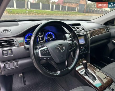 Чорний Тойота Камрі, об'ємом двигуна 2.49 л та пробігом 149 тис. км за 16999 $, фото 35 на Automoto.ua