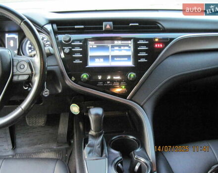 Чорний Тойота Камрі, об'ємом двигуна 2.49 л та пробігом 132 тис. км за 19900 $, фото 17 на Automoto.ua