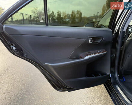 Черный Тойота Камри, объемом двигателя 2.49 л и пробегом 170 тыс. км за 17000 $, фото 21 на Automoto.ua