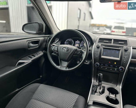 Чорний Тойота Камрі, об'ємом двигуна 2.49 л та пробігом 185 тис. км за 14500 $, фото 22 на Automoto.ua