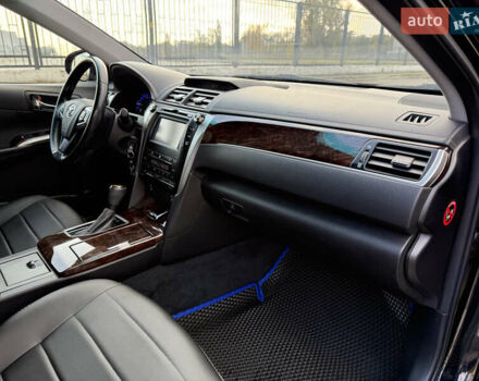 Черный Тойота Камри, объемом двигателя 2.49 л и пробегом 170 тыс. км за 17000 $, фото 23 на Automoto.ua