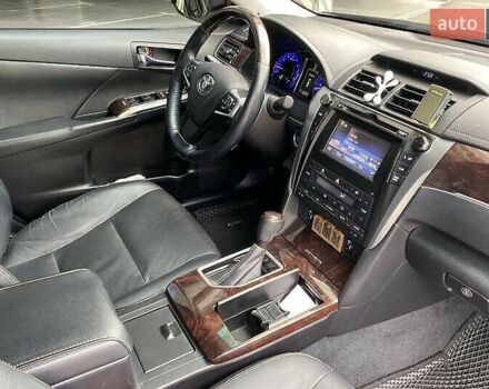 Чорний Тойота Камрі, об'ємом двигуна 2.49 л та пробігом 135 тис. км за 16400 $, фото 9 на Automoto.ua