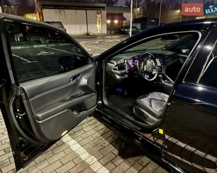 Чорний Тойота Камрі, об'ємом двигуна 3.46 л та пробігом 70 тис. км за 29999 $, фото 8 на Automoto.ua