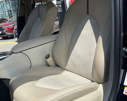 Чорний Тойота Камрі, об'ємом двигуна 2.49 л та пробігом 107 тис. км за 27000 $, фото 10 на Automoto.ua