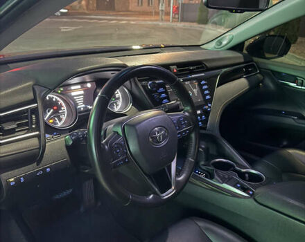 Чорний Тойота Камрі, об'ємом двигуна 2.5 л та пробігом 129 тис. км за 26000 $, фото 5 на Automoto.ua