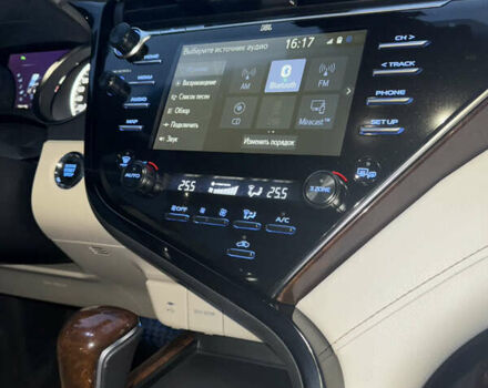 Чорний Тойота Камрі, об'ємом двигуна 2.49 л та пробігом 180 тис. км за 30000 $, фото 8 на Automoto.ua