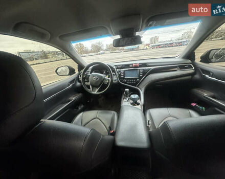 Черный Тойота Камри, объемом двигателя 2.49 л и пробегом 210 тыс. км за 18000 $, фото 6 на Automoto.ua