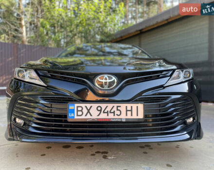Чорний Тойота Камрі, об'ємом двигуна 2.49 л та пробігом 135 тис. км за 23500 $, фото 3 на Automoto.ua