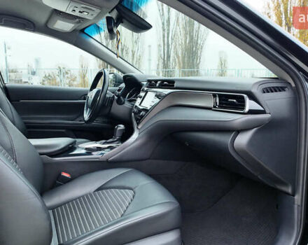 Чорний Тойота Камрі, об'ємом двигуна 2.49 л та пробігом 185 тис. км за 18990 $, фото 13 на Automoto.ua