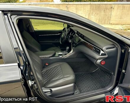 Черный Тойота Камри, объемом двигателя 2.5 л и пробегом 67 тыс. км за 24500 $, фото 7 на Automoto.ua