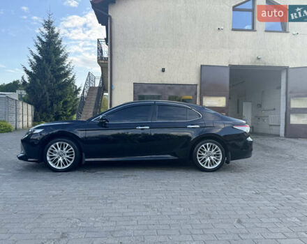 Черный Тойота Камри, объемом двигателя 2.5 л и пробегом 70 тыс. км за 31000 $, фото 2 на Automoto.ua