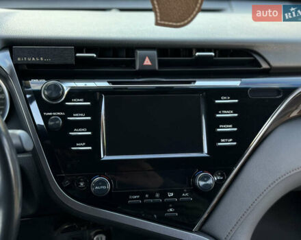 Черный Тойота Камри, объемом двигателя 2.5 л и пробегом 70 тыс. км за 31000 $, фото 53 на Automoto.ua