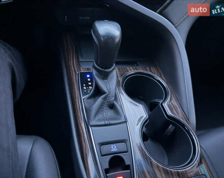 Черный Тойота Камри, объемом двигателя 2.5 л и пробегом 70 тыс. км за 31000 $, фото 18 на Automoto.ua