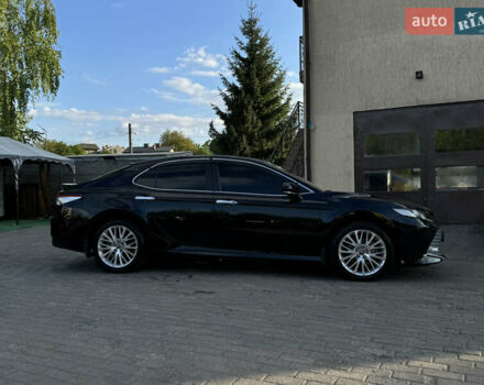 Черный Тойота Камри, объемом двигателя 2.5 л и пробегом 70 тыс. км за 31000 $, фото 1 на Automoto.ua