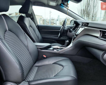 Чорний Тойота Камрі, об'ємом двигуна 2.49 л та пробігом 185 тис. км за 18990 $, фото 12 на Automoto.ua