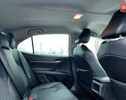 Чорний Тойота Камрі, об'ємом двигуна 2.49 л та пробігом 185 тис. км за 18990 $, фото 16 на Automoto.ua