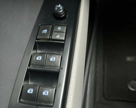 Чорний Тойота Камрі, об'ємом двигуна 2.5 л та пробігом 72 тис. км за 22000 $, фото 43 на Automoto.ua