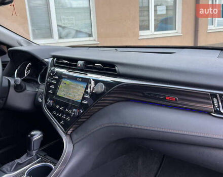 Черный Тойота Камри, объемом двигателя 3.46 л и пробегом 95 тыс. км за 26000 $, фото 11 на Automoto.ua