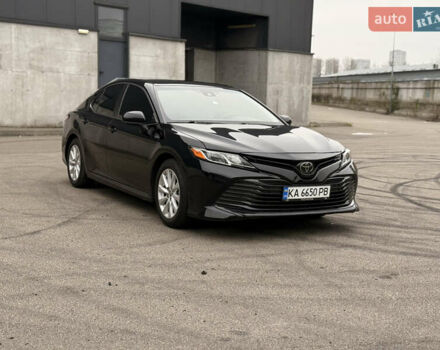 Чорний Тойота Камрі, об'ємом двигуна 2.49 л та пробігом 139 тис. км за 19299 $, фото 1 на Automoto.ua