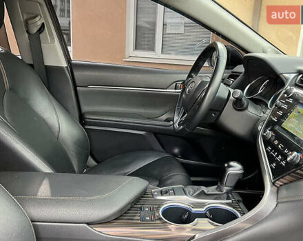 Черный Тойота Камри, объемом двигателя 3.46 л и пробегом 95 тыс. км за 26000 $, фото 12 на Automoto.ua