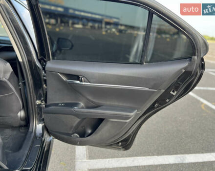 Чорний Тойота Камрі, об'ємом двигуна 2.49 л та пробігом 139 тис. км за 19299 $, фото 35 на Automoto.ua