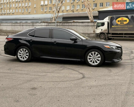 Чорний Тойота Камрі, об'ємом двигуна 2.49 л та пробігом 139 тис. км за 19299 $, фото 5 на Automoto.ua
